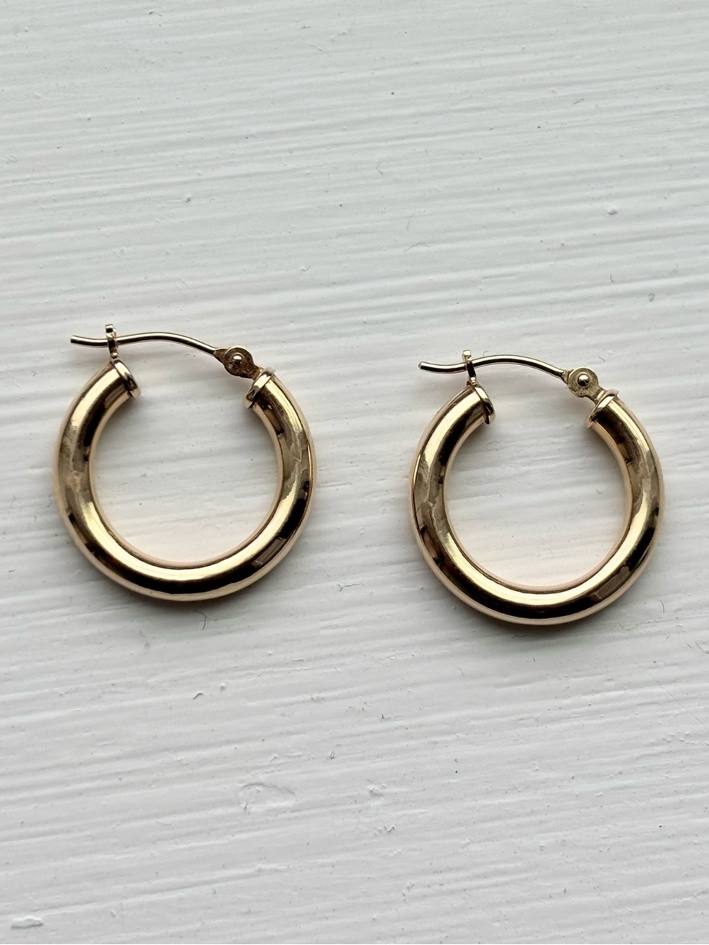 10k Gold Hoop Earrings 15mm x 3mm